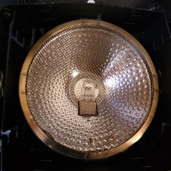 Black Handheld Lowel Omni Flood Light w/ Barn Doors 500 Watt - Picture 2 of 12